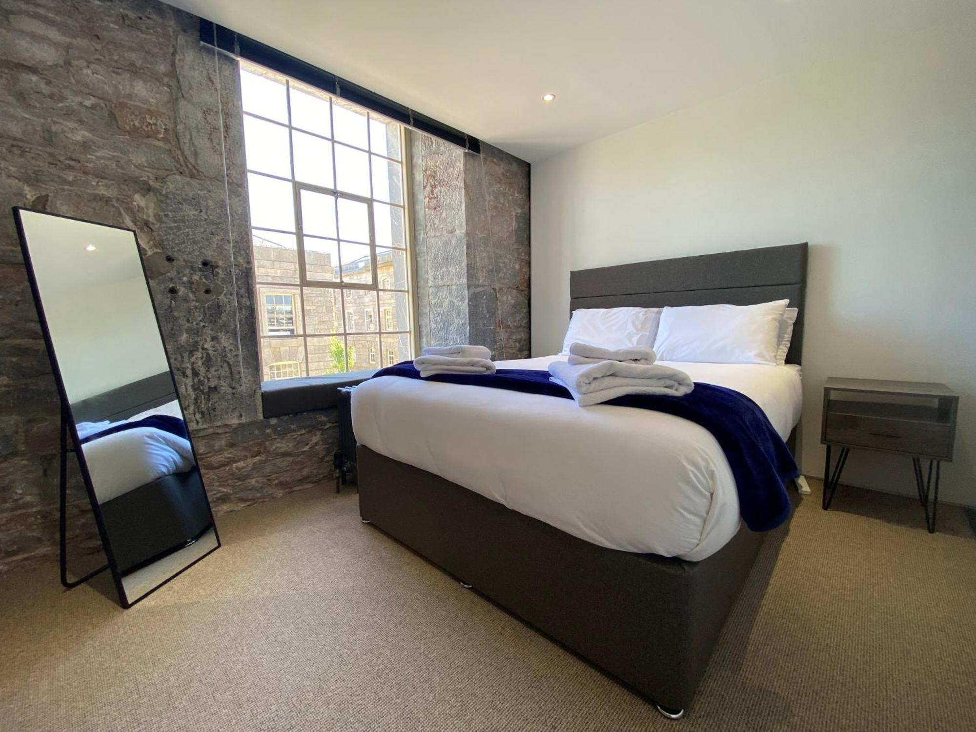 Royal William Yard Apartments Плаймаут Номер фото