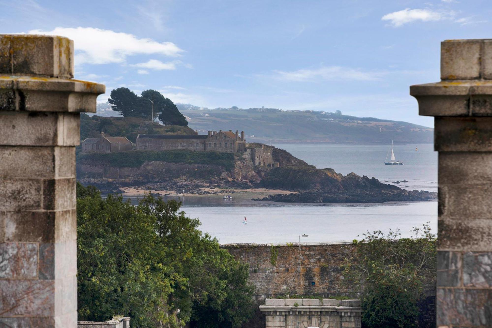 Royal William Yard Apartments Плаймаут Номер фото