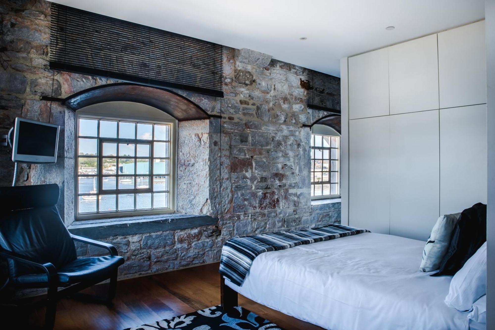 Royal William Yard Apartments Плаймаут Номер фото