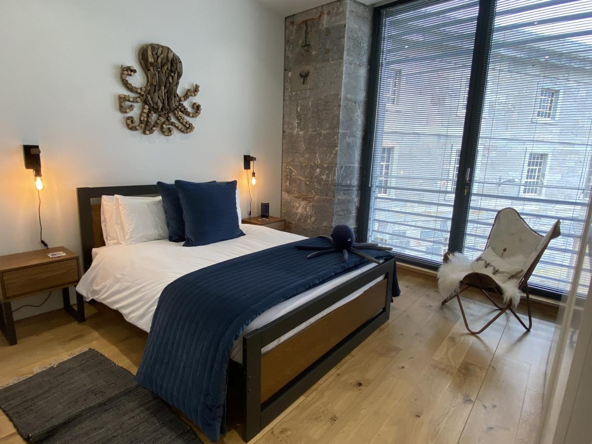 Royal William Yard Apartments Плаймаут Номер фото